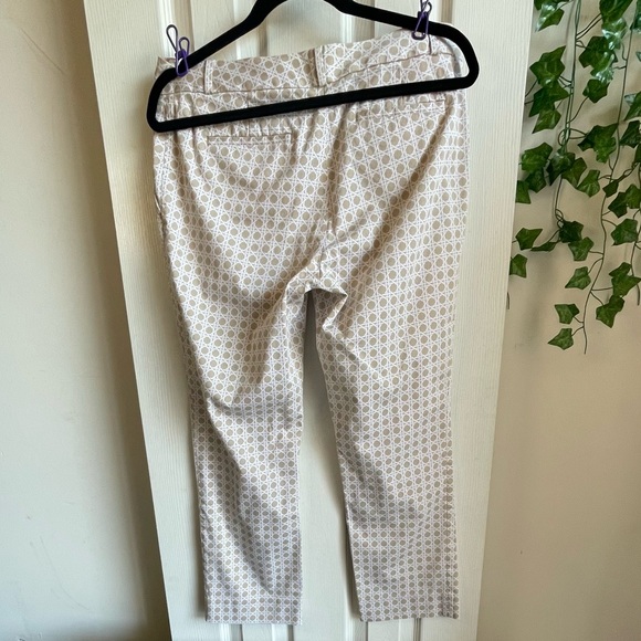 Off White Printed Banana Republic Flat Front Chino Pants Size 8 - Picture 8 of 9